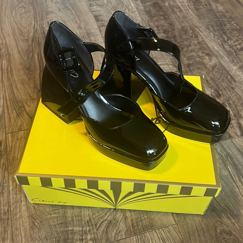 SOLD… Circus NY , Karlie Cvered Toe Chunky Heels. Patent leather.